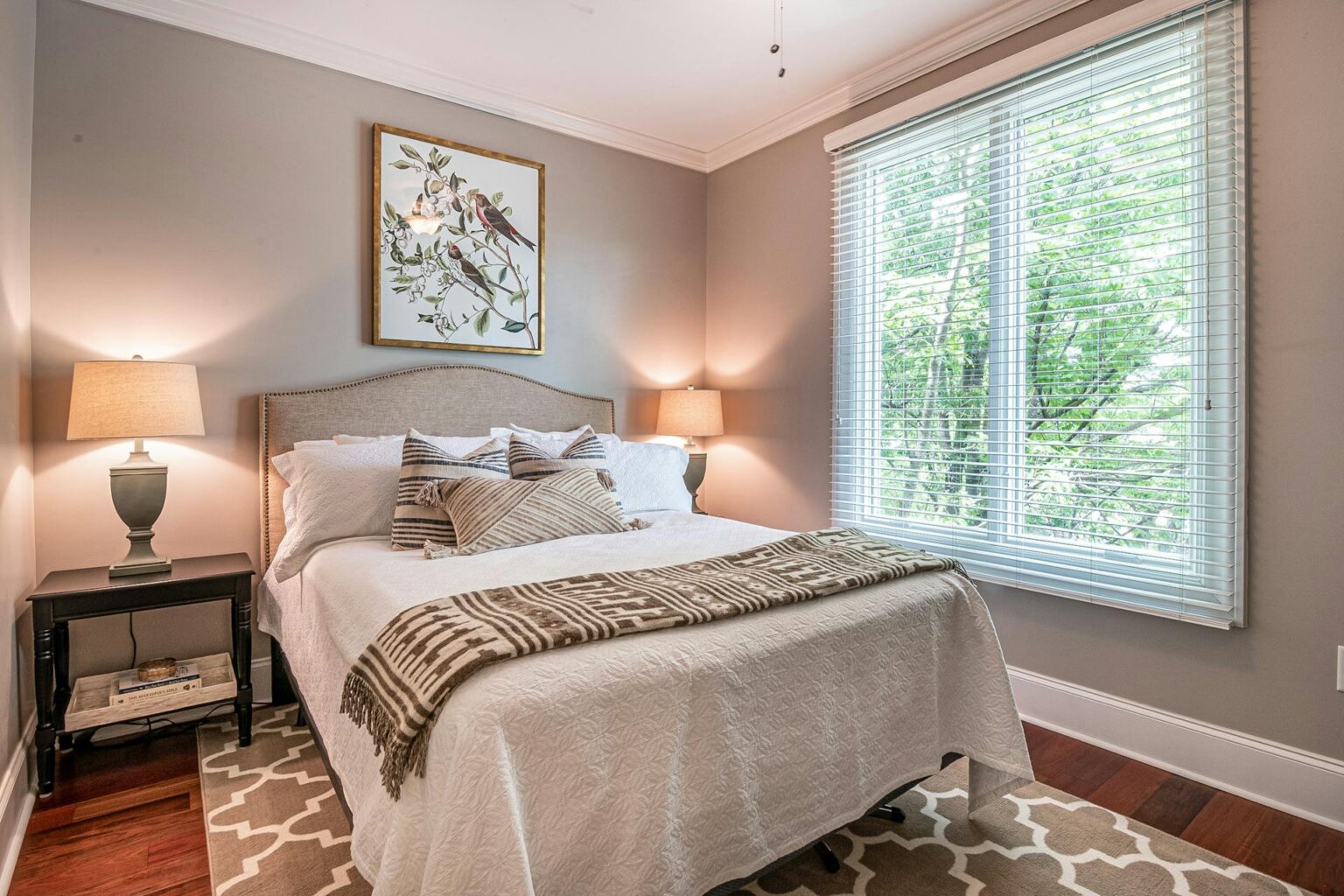 Salerno-Clean-Services_Bedroom-02_pexels-curtis-adams-1694007-4290727